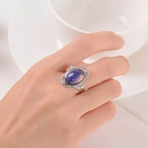 Oval Color Change Mood Ring